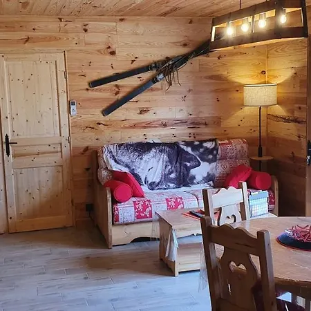 Holiday home Chez Lavalou 4* Chaleureux En Bois Lannemezan