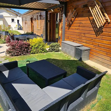 Chez Lavalou 4* Chaleureux En Bois Holiday home Lannemezan